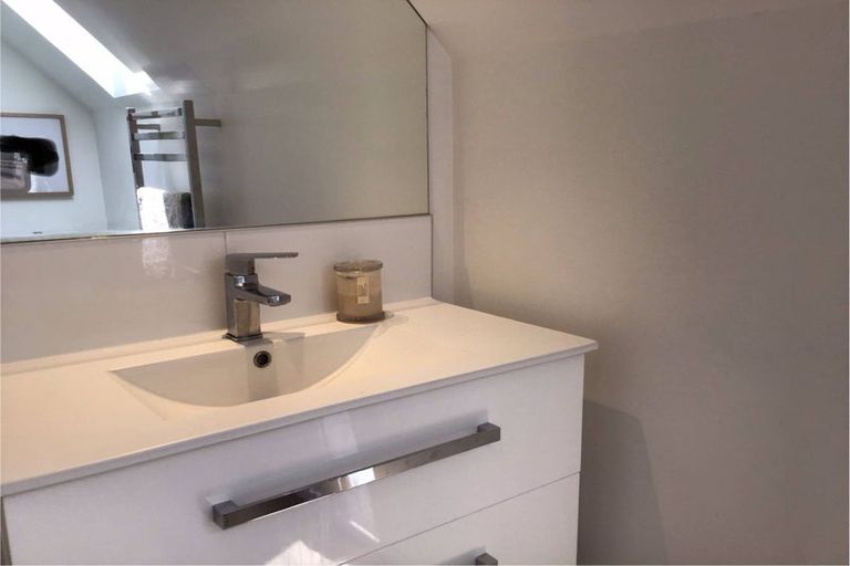 Photo of property in 2/108 Edgeware Road, St Albans, Christchurch, 8014