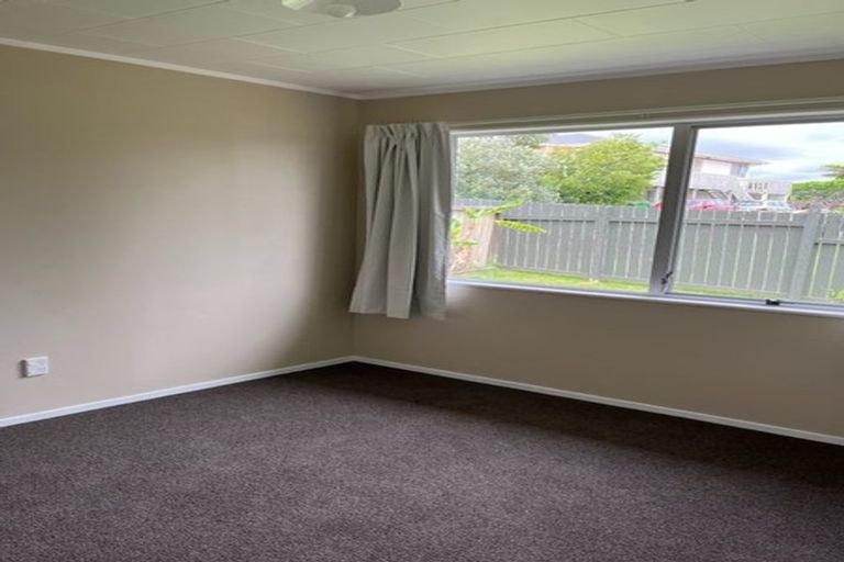 Photo of property in 2/19 Solar Road, Glen Eden, Auckland, 0602
