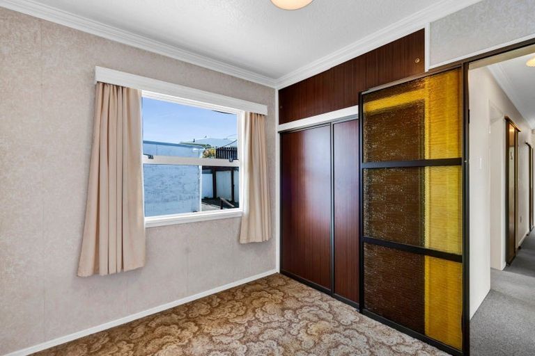 Photo of property in 3 Rospeath Crescent, Spotswood, New Plymouth, 4310