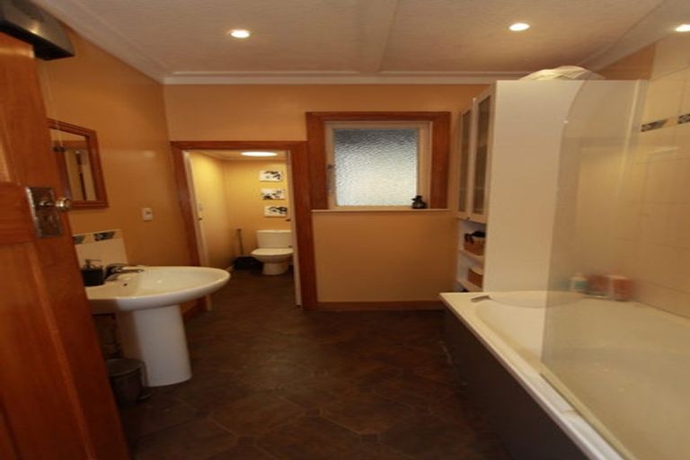 Photo of property in 9 Chesterton Street, Johnsonville, Wellington, 6037