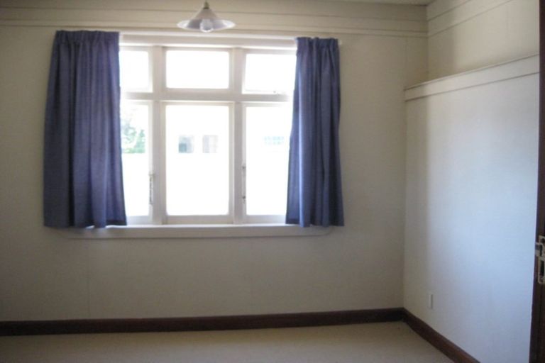 Photo of property in 990 Tremaine Avenue, Roslyn, Palmerston North, 4414