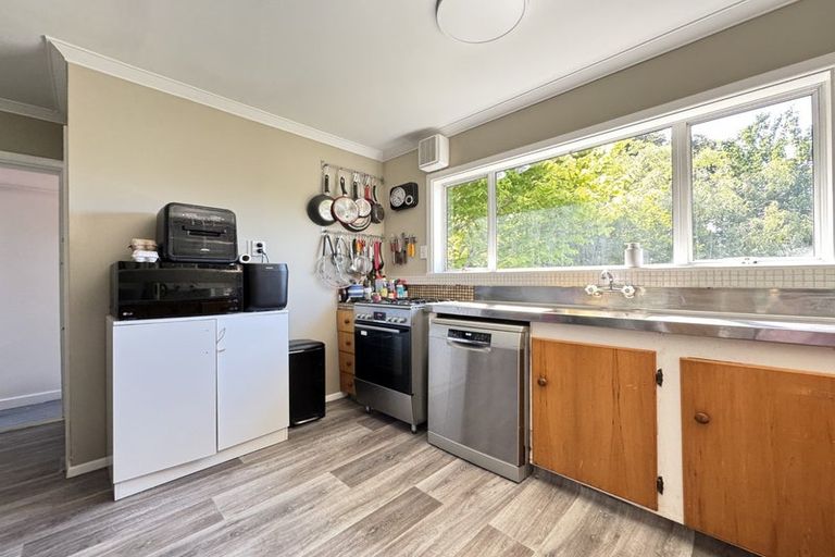 Photo of property in 6 Mahoe Street, Tawa, Wellington, 5028