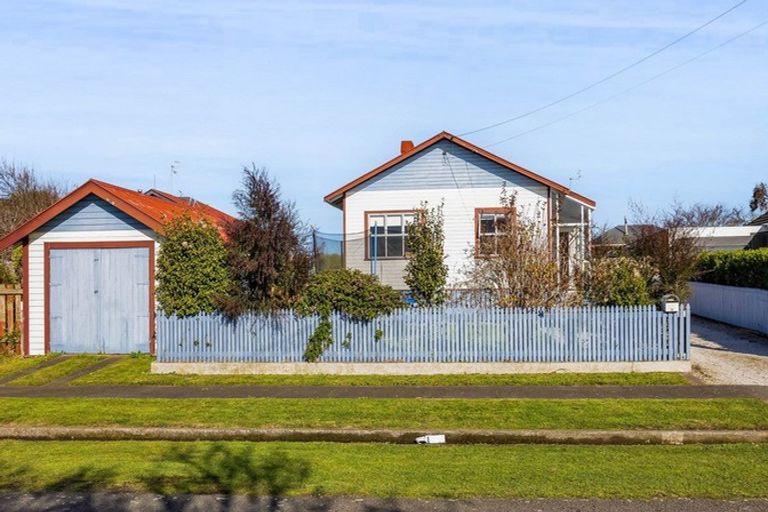 Photo of property in 13 Campbell Street, Hawera, 4610