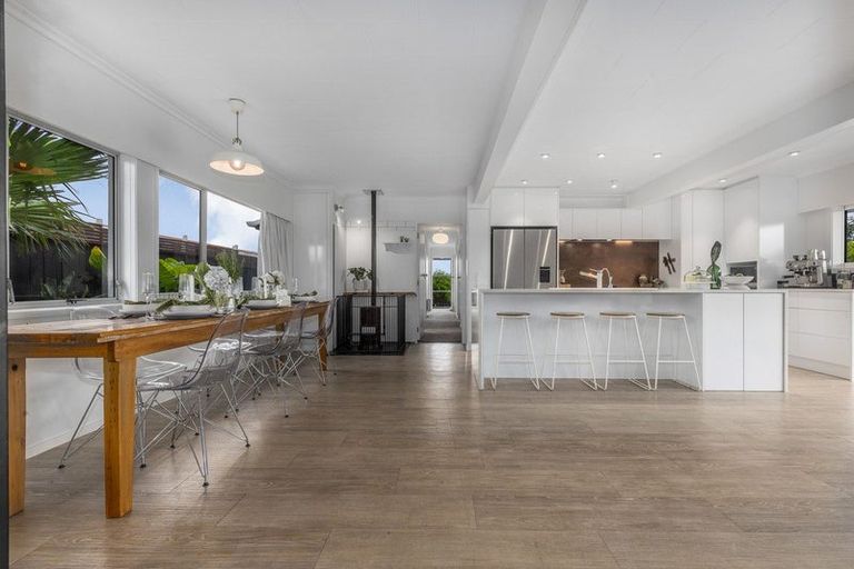 Photo of property in 23 Featherston Street, Levin, 5510