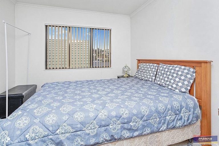 Photo of property in 83 Kamara Road, Glen Eden, Auckland, 0602