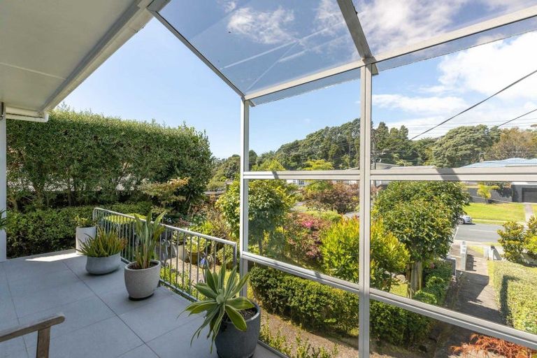 Photo of property in 30 Awanui Street, Merrilands, New Plymouth, 4312