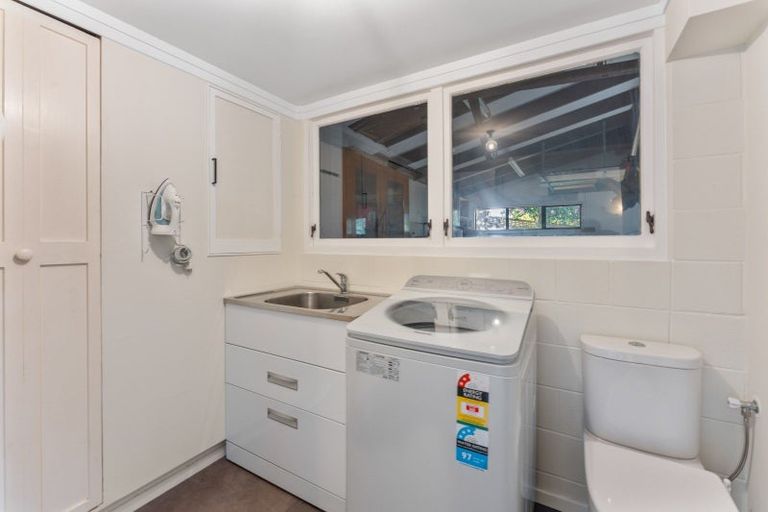 Photo of property in 65 Aorangi Road, Paraparaumu, 5032