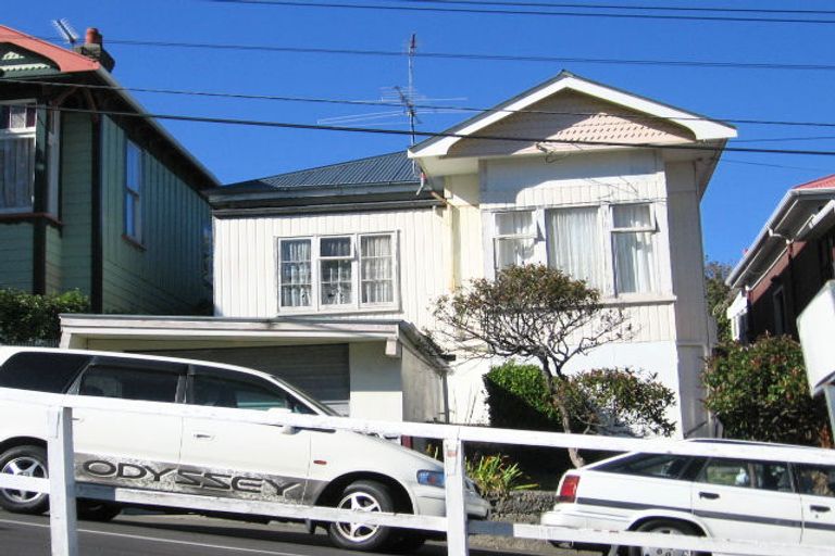 Photo of property in 22 Avon Street, Island Bay, Wellington, 6023
