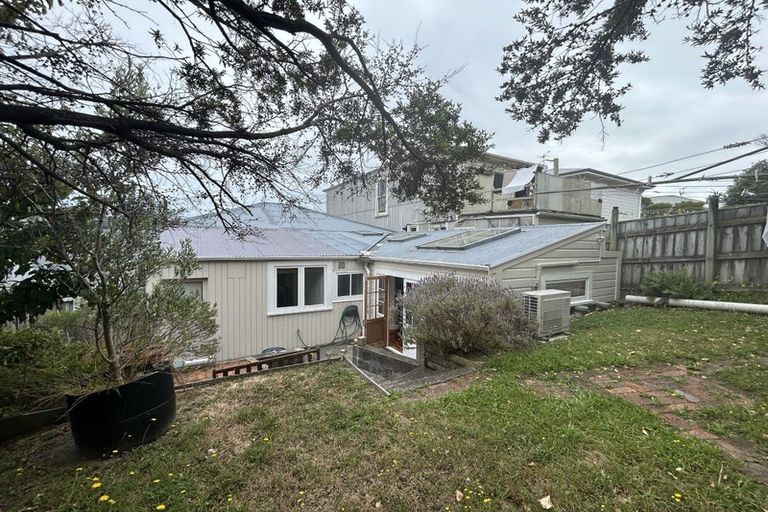 Photo of property in 79 Austin Street, Mount Victoria, Wellington, 6011