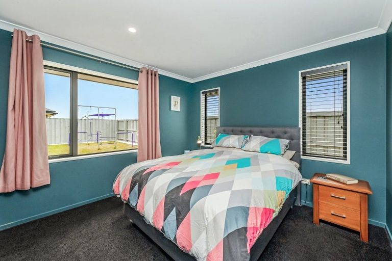 Photo of property in 6 Lady Isaac Drive, Rolleston, 7615