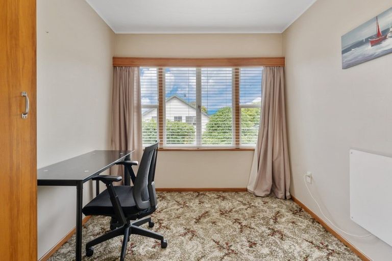 Photo of property in 27 Sunset Street, Hilltop, Taupo, 3330