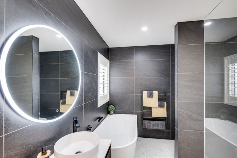 Photo of property in 3 Sheehan Street, Bay View, Napier, 4104