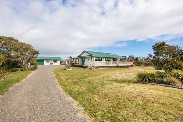 Photo of property in 366 Motuiti Road, Foxton, 4891