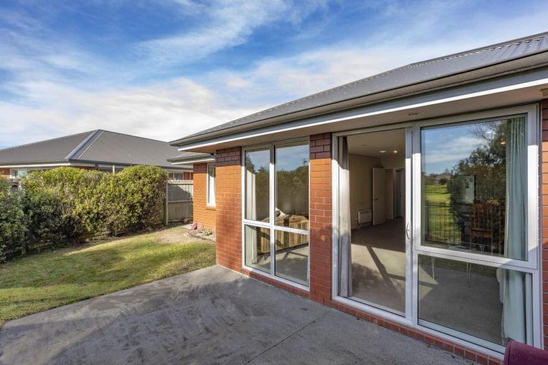 Photo of property in 12a Date Crescent, Aidanfield, Christchurch, 8025