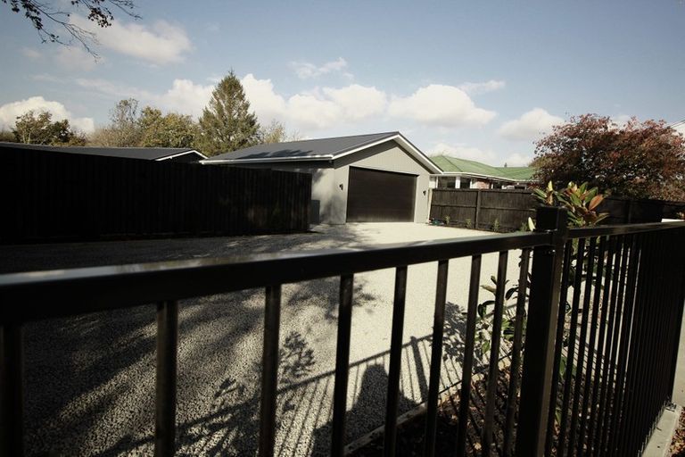 Photo of property in 17 Hawthornden Road, Avonhead, Christchurch, 8042