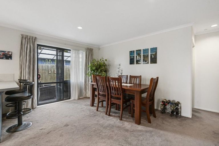 Photo of property in 41 Village Park Drive, Welcome Bay, Tauranga, 3112