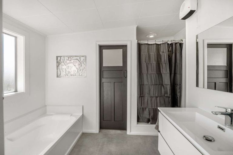 Photo of property in 42 Thomson Street, Tinwald, Ashburton, 7700