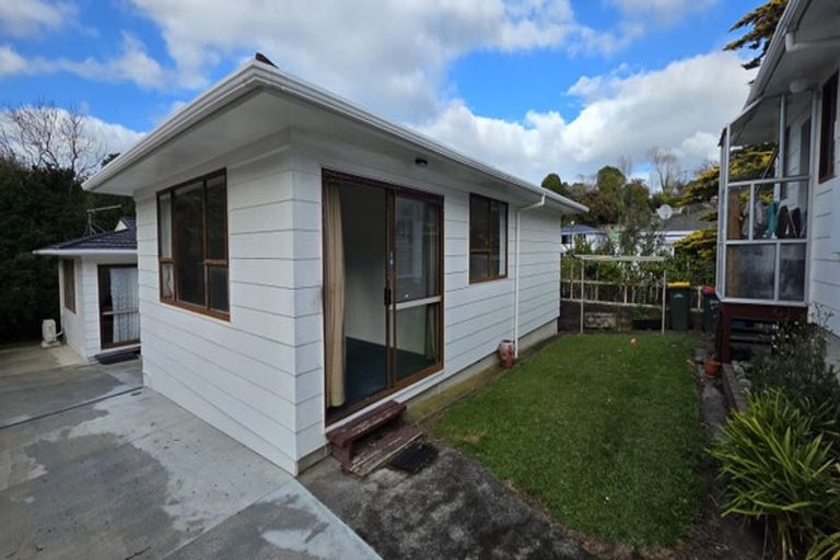 Photo of property in 4 Whitby Place, Westown, New Plymouth, 4310