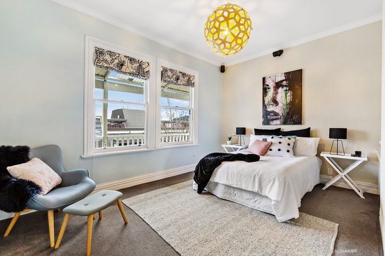 Photo of property in 12 Finlay Terrace, Mount Cook, Wellington, 6021