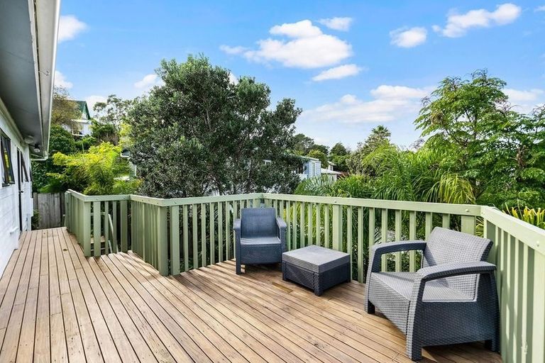 Photo of property in 60 Brian Crescent, Stanmore Bay, Whangaparaoa, 0932