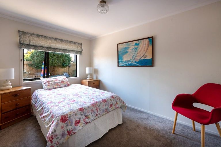 Photo of property in 1/7 Kathleen Place, Rainbow Point, Taupo, 3330