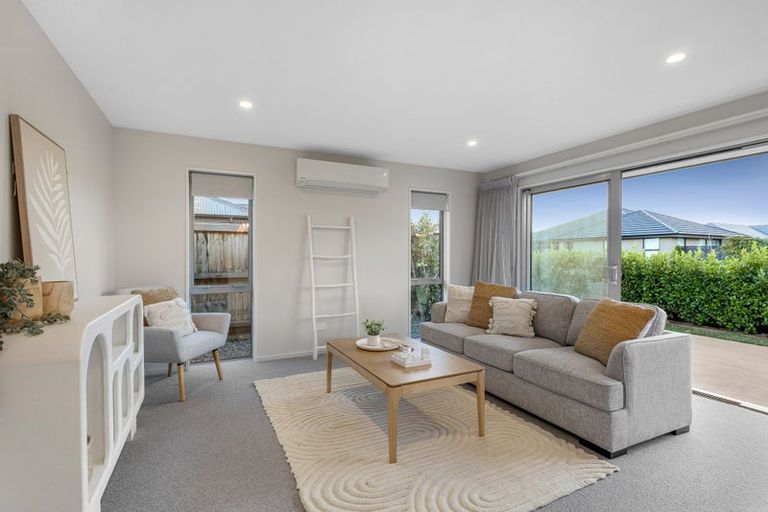 Photo of property in 66 Stationmasters Way, Prebbleton, 7604