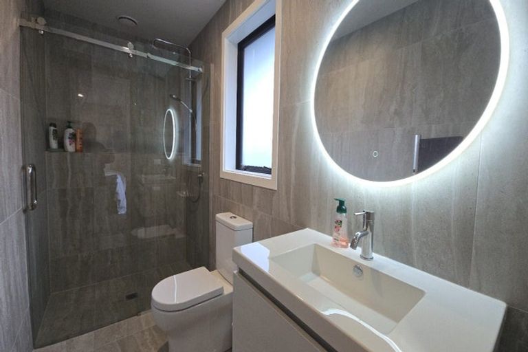 Photo of property in 20 Barn Road, Jacks Point, 9371