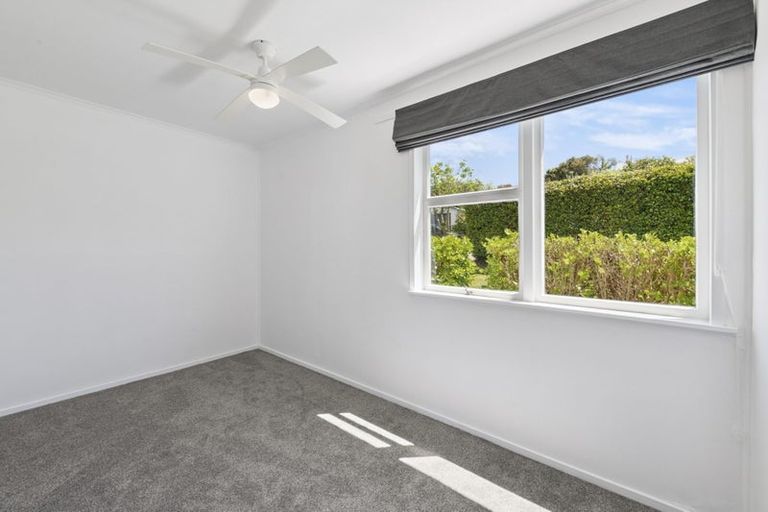 Photo of property in 21 Brigitte View, Snells Beach, 0920