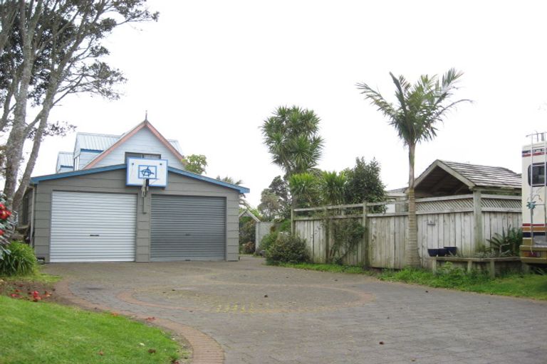 Photo of property in 4 Hau Lane, Oakura, 4314