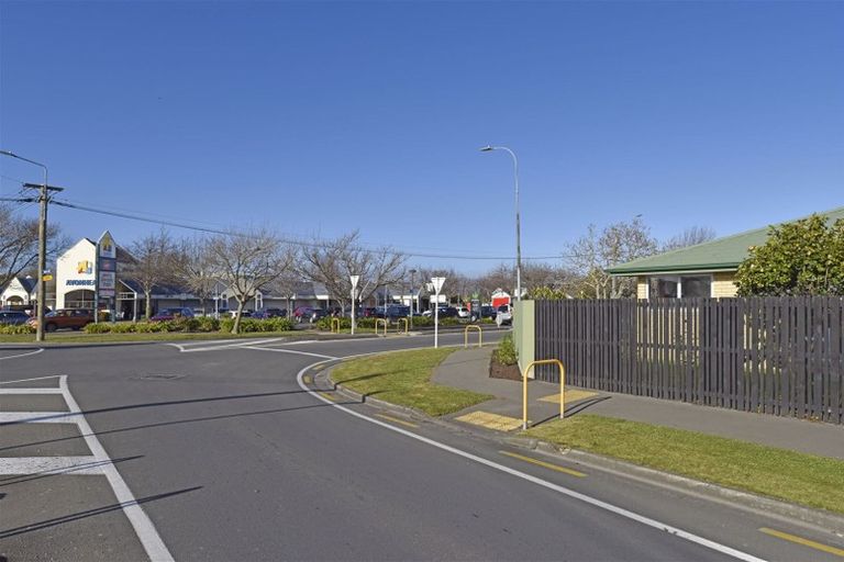 Photo of property in 61 Merrin Street, Avonhead, Christchurch, 8042