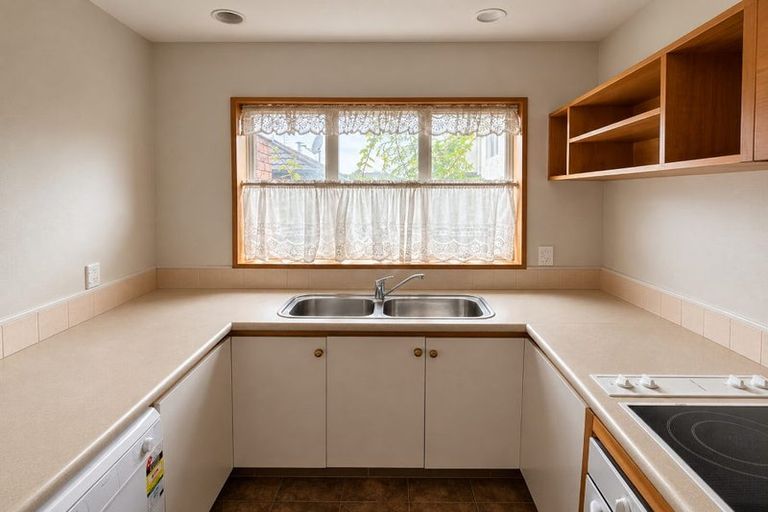 Photo of property in 1/64 Peer Street, Upper Riccarton, Christchurch, 8041