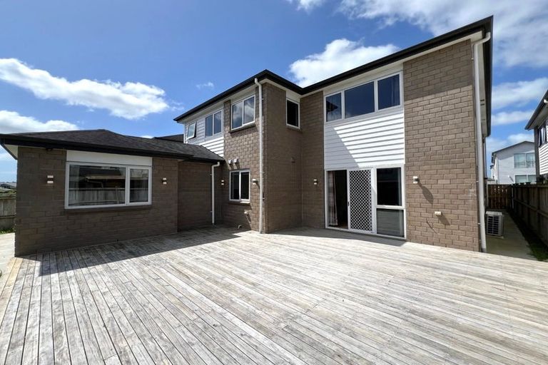 Photo of property in 21 Calcite Avenue, Flat Bush, Auckland, 2019