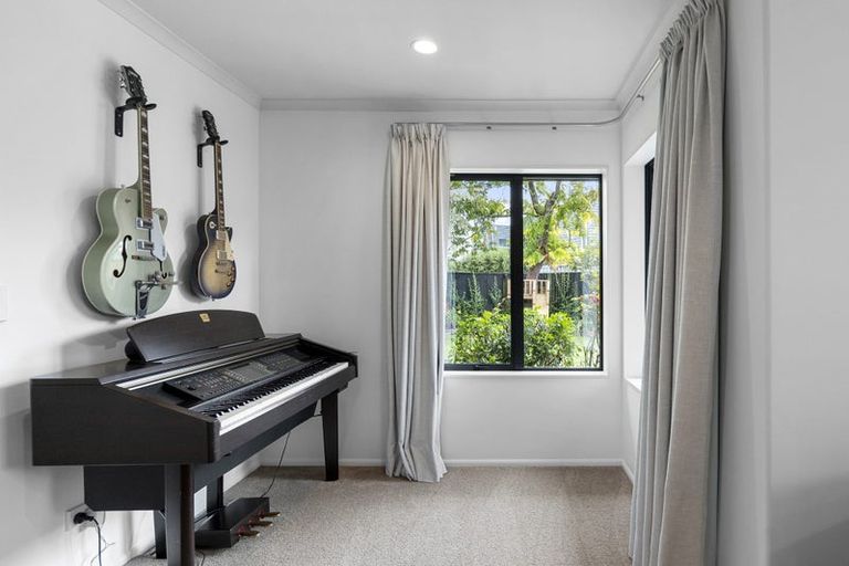 Photo of property in 20 Caroline Way, Northwood, Christchurch, 8051