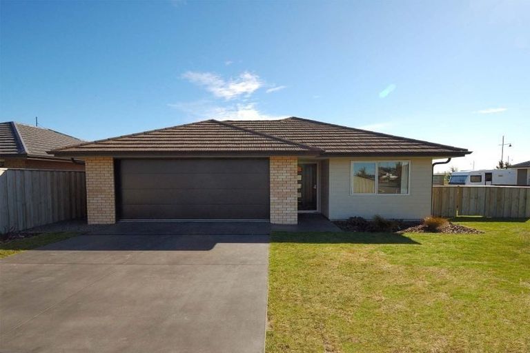 Photo of property in 61 Barnes Street, Pegasus, 7612