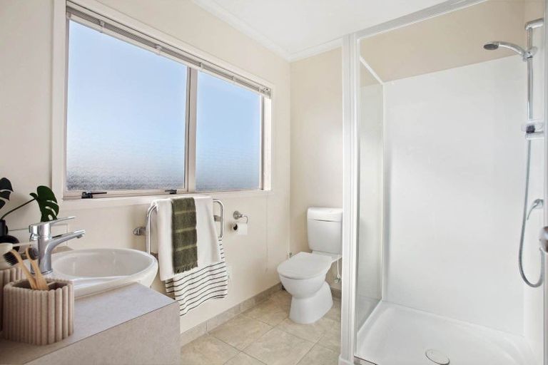 Photo of property in 6 Totara Views Drive, Red Beach, 0932