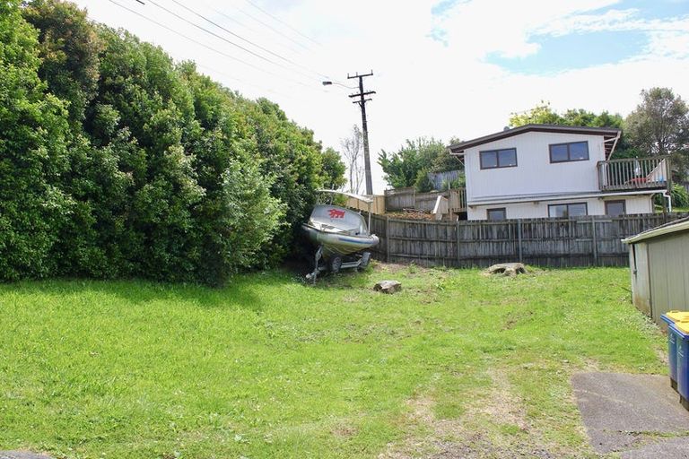 Photo of property in 53 Rua Road, Glen Eden, Auckland, 0602