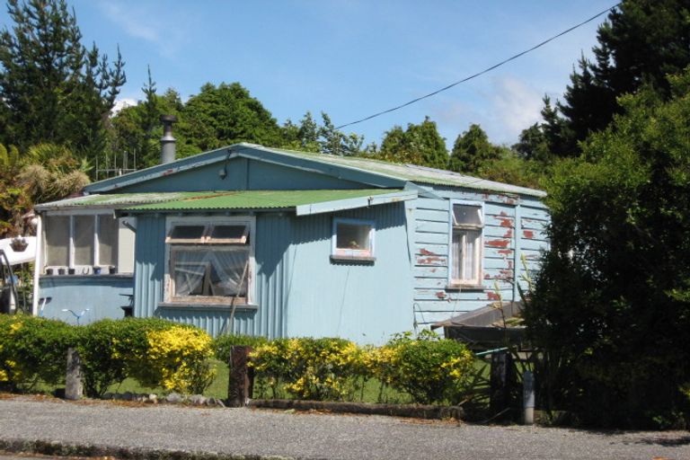 Photo of property in 46 Orowaiti Road, Westport, 7825