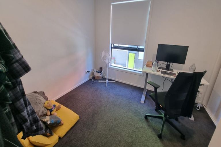 Photo of property in 9/3234 Great North Road, New Lynn, Auckland, 0600