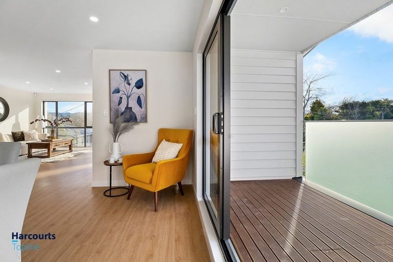 Photo of property in 30 Routley Drive, Glen Eden, Auckland, 0602