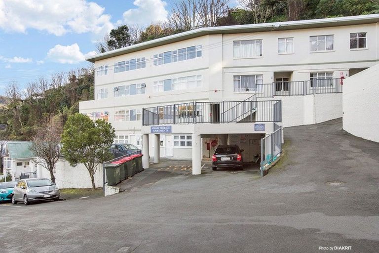 Photo of property in Parkland Flats, 51u6 Adams Terrace, Kelburn, Wellington, 6021