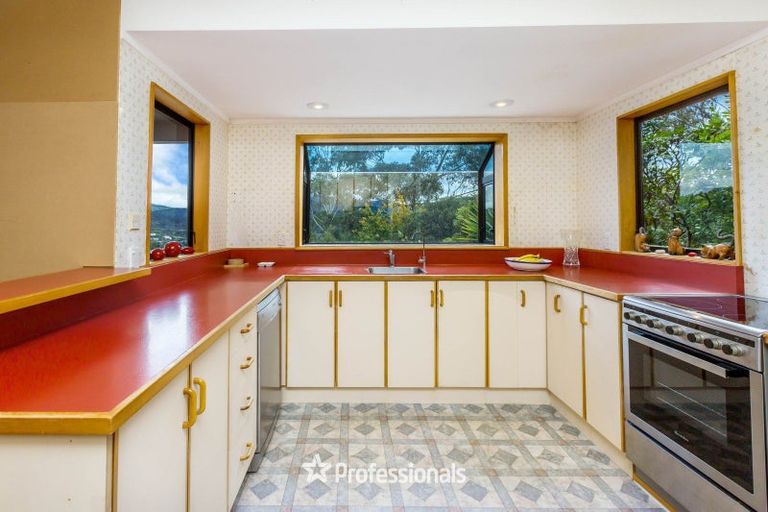 Photo of property in 8 Hobbit Lane, Pinehaven, Upper Hutt, 5371