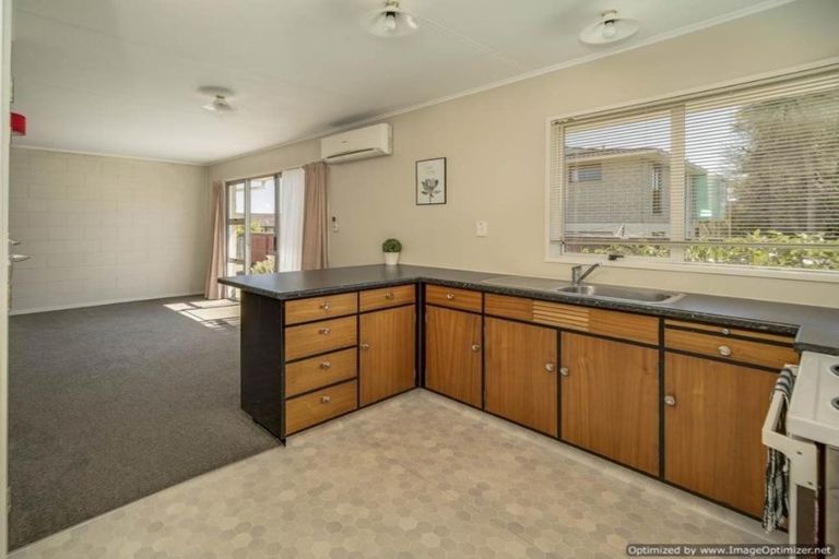 Photo of property in 2/11 Exeter Street, Stoke, Nelson, 7011