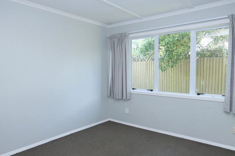 Photo of property in 22a Sussex Street, Levin, 5510
