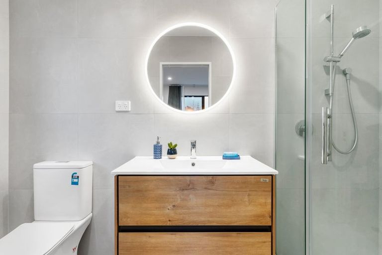 Photo of property in 64a Rosewarne Crescent, Glendene, Auckland, 0602