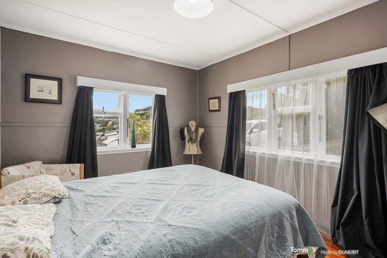 Photo of property in 60 Allington Road, Karori, Wellington, 6012
