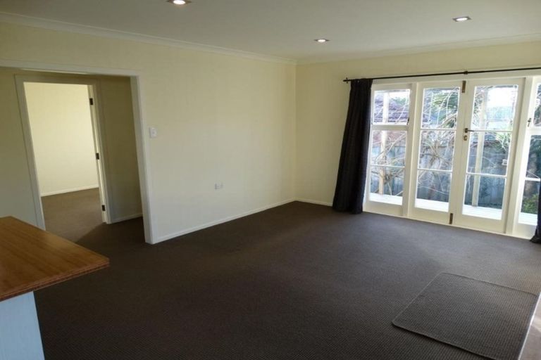Photo of property in 3 Mackenzie Street, Te Atatu South, Auckland, 0610