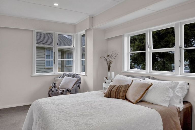 Photo of property in 13 Malone Place, Hawera, 4610