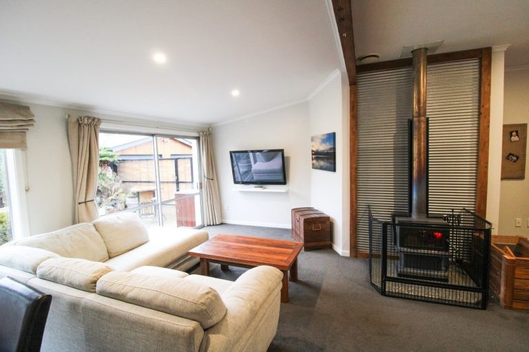 Photo of property in 16 Edward Street, Prebbleton, 7604