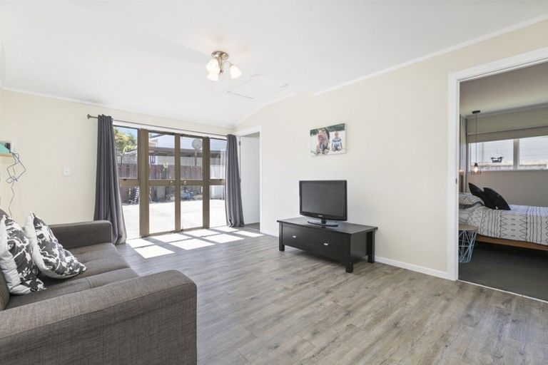 Photo of property in 49 Langstone Street, Welcome Bay, Tauranga, 3112