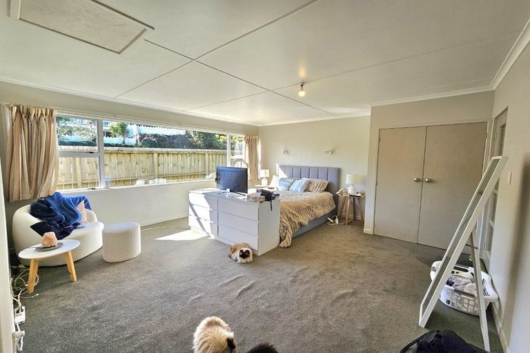 Photo of property in 235 Heta Road, Merrilands, New Plymouth, 4312